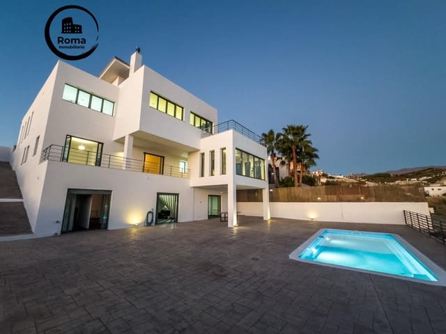 5 soverom Villa til salgs i La Zubia med svømmebasseng garasje - € 799 000 (Ref: 9670805)