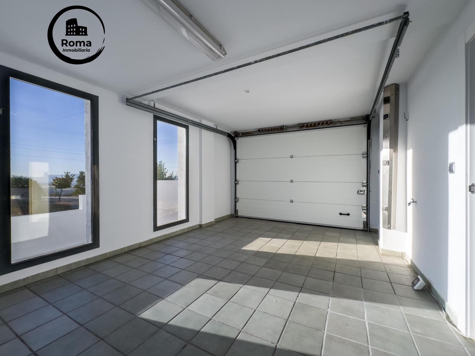 5 sovrum Villa till salu i La Zubia med pool garage - 799 000 € (Ref: 9670805)