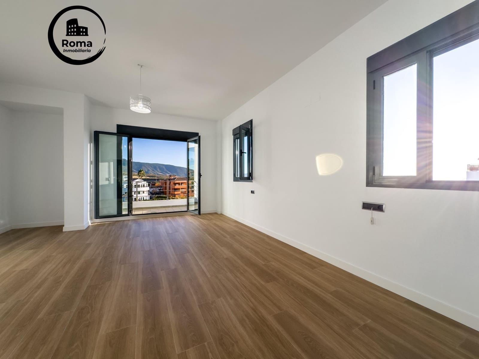 5 sovrum Villa till salu i La Zubia med pool garage - 799 000 € (Ref: 9670805)