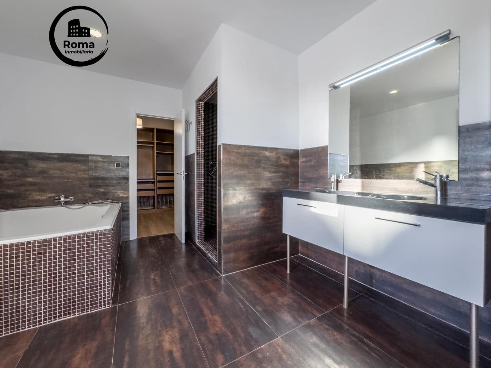 5 sovrum Villa till salu i La Zubia med pool garage - 799 000 € (Ref: 9670805)