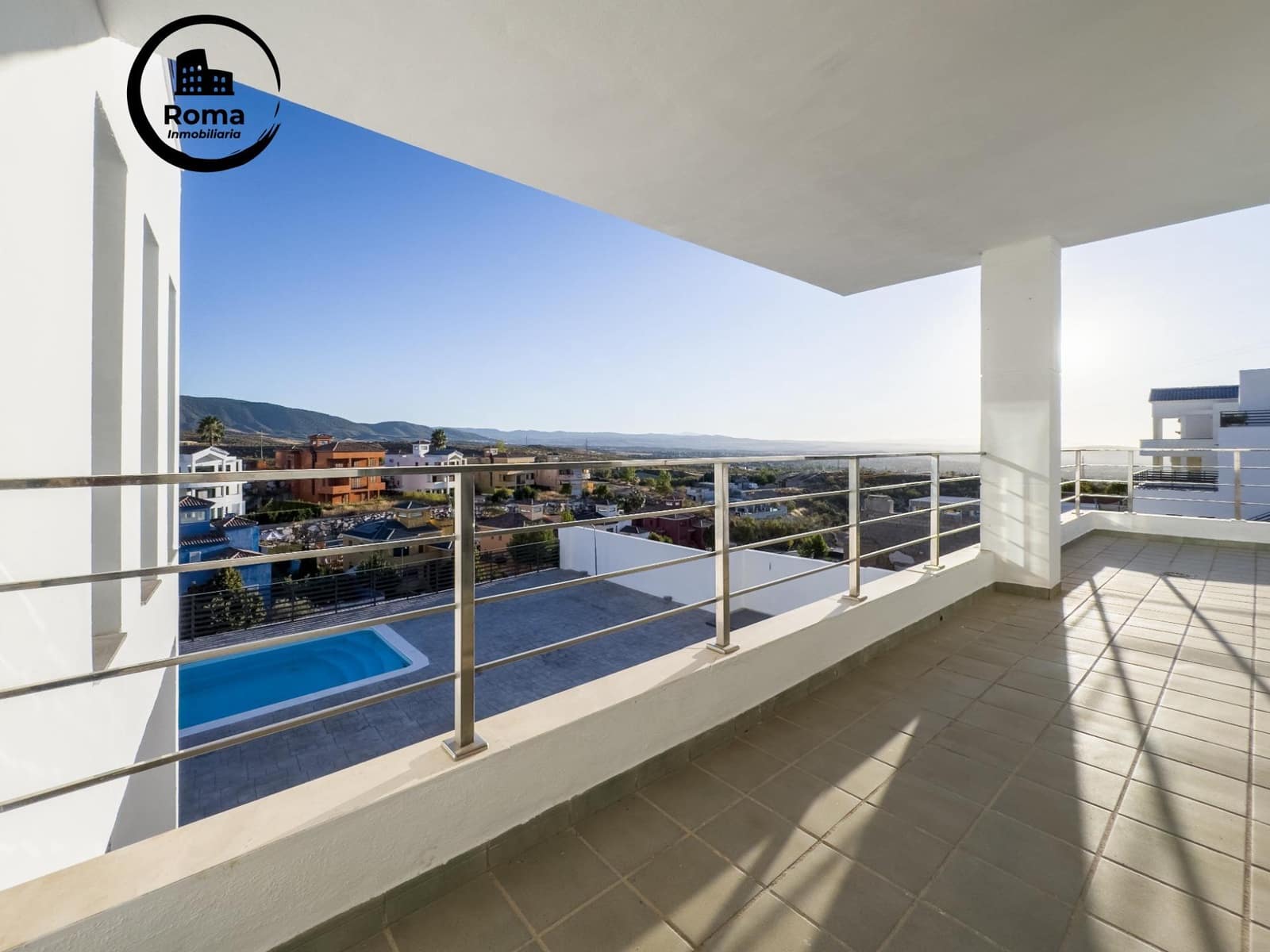 5 sovrum Villa till salu i La Zubia med pool garage - 799 000 € (Ref: 9670805)