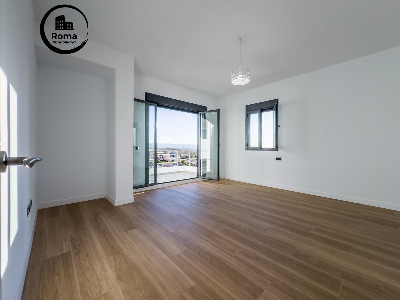 5 sovrum Villa till salu i La Zubia med pool garage - 799 000 € (Ref: 9670805)