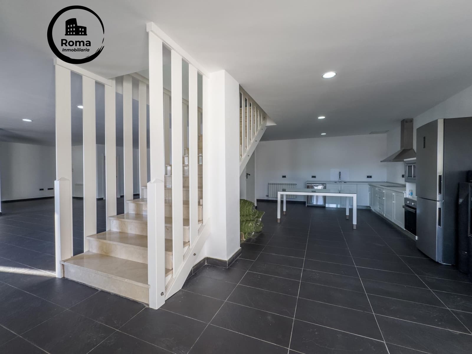 5 sovrum Villa till salu i La Zubia med pool garage - 799 000 € (Ref: 9670805)