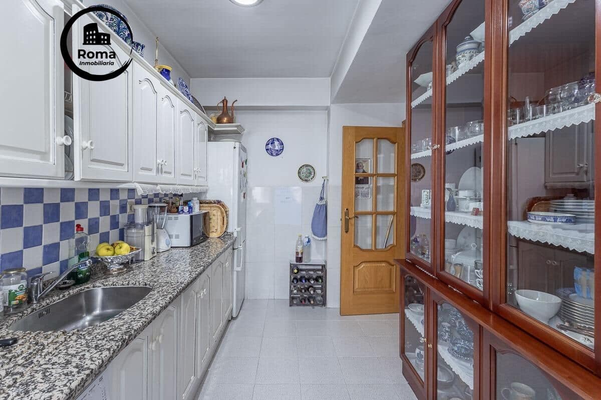 3 slaapkamer Flat te koop in Granada stad - € 420.000 (Ref: 9670807)