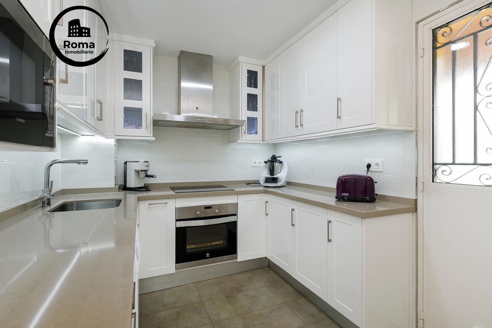 3 bedroom Terraced Villa for sale in Cenes de la Vega with garage - € 272,000 (Ref: 9670813)