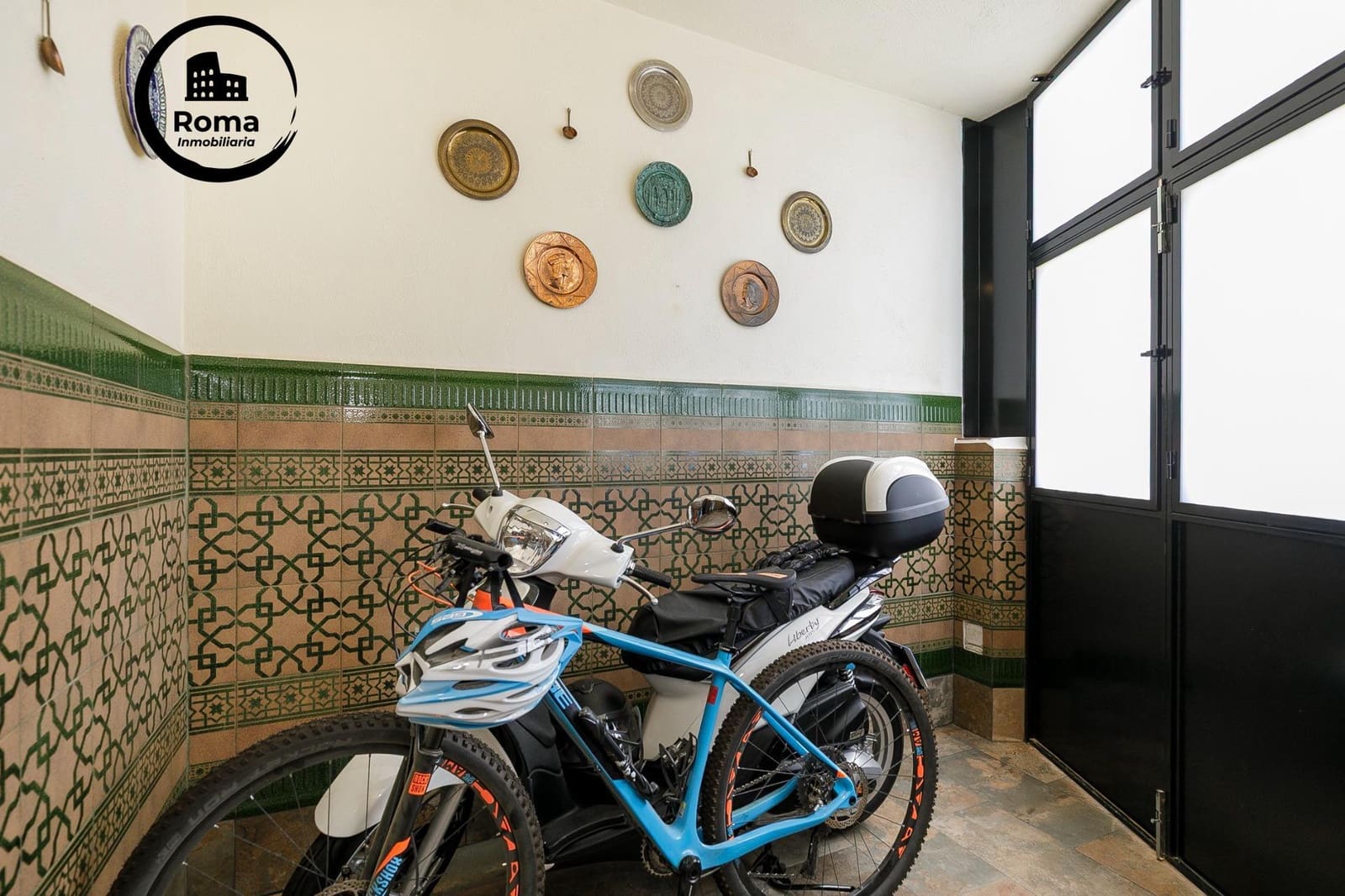 3 bedroom Terraced Villa for sale in Cenes de la Vega with garage - € 272,000 (Ref: 9670813)