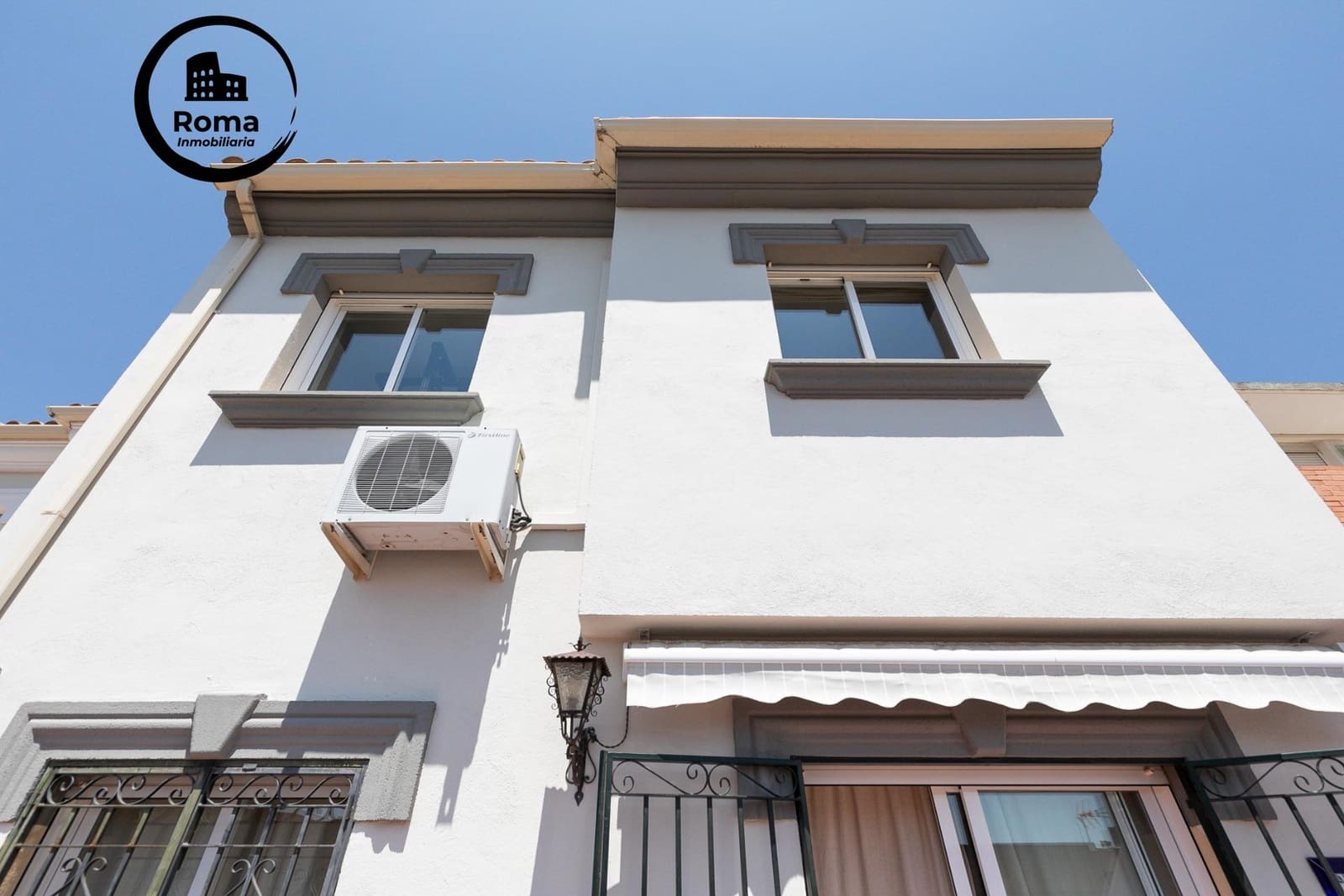 3 bedroom Terraced Villa for sale in Cenes de la Vega with garage - € 272,000 (Ref: 9670813)