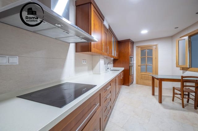 4 Zimmer Wohnung zu verkaufen in Granada Stadt mit Garage - 548.000 € (Ref: 9670816)