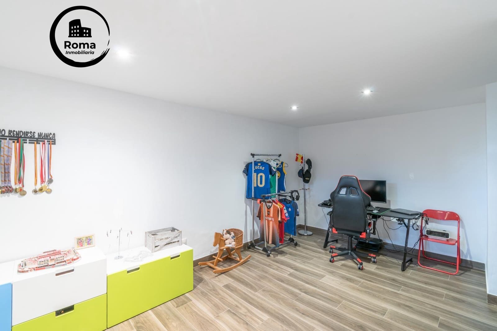 4 sypialnia Willa na sprzedaż w Alhendin z basenem garażem - 449 000 € (Ref: 9670833)