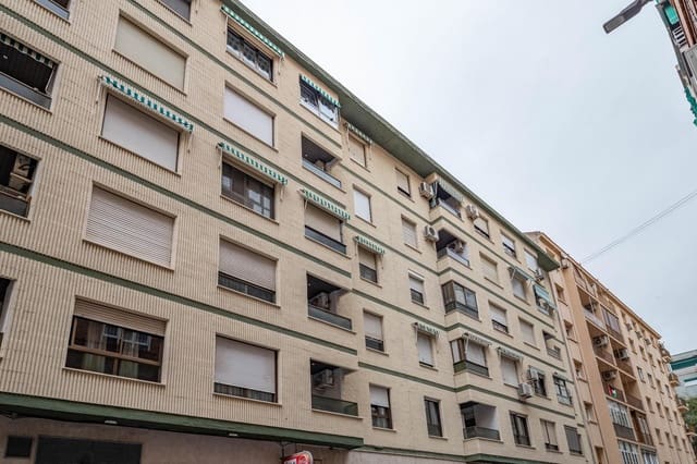 3 chambre Appartement à vendre à Centro, Grenade ville avec garage - 398 000 € (Ref: 9670842)