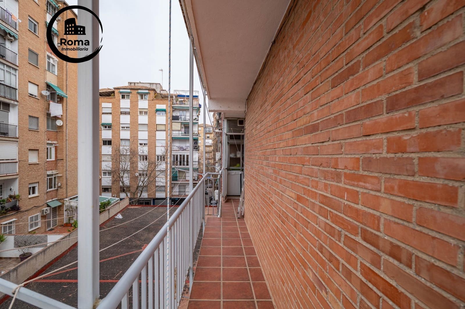 3 bedroom Flat for sale in Granada city - € 238,000 (Ref: 9674410)