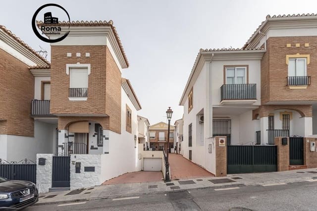 4 camera da letto Villetta a Schiera in vendita in La Zubia con garage - 220.000 € (Rif: 9674411)