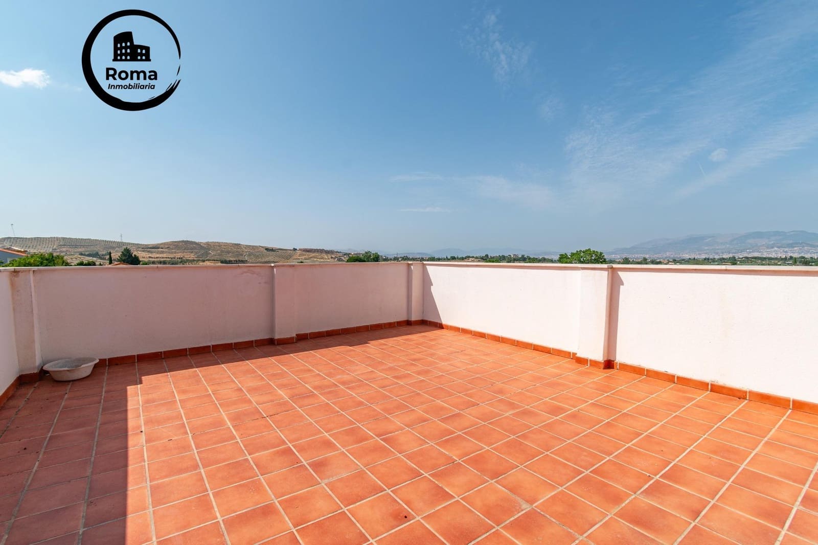 4 bedroom Villa for sale in Alhendin with pool garage - € 449,000 (Ref: 9674421)