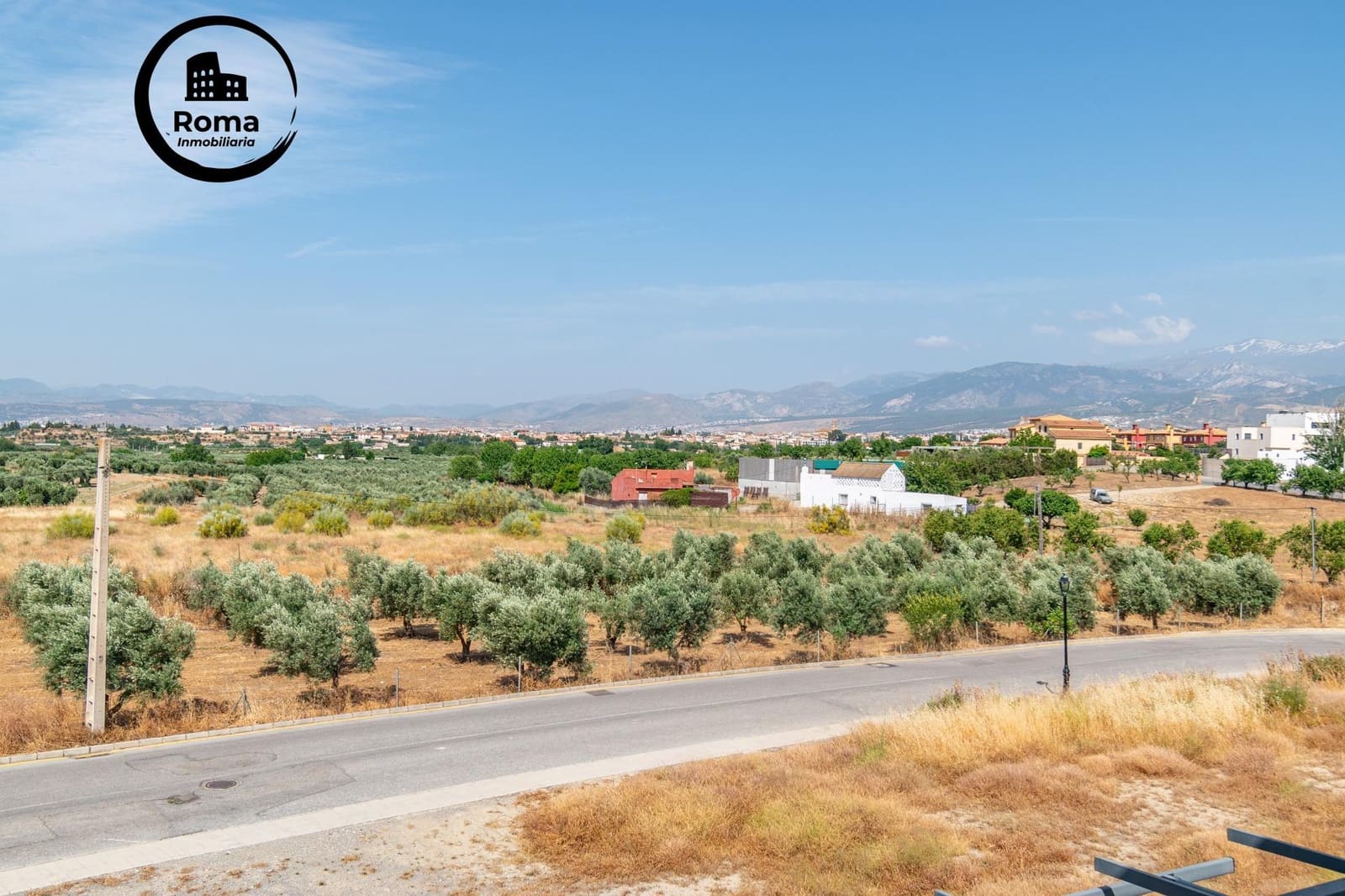 4 bedroom Villa for sale in Alhendin with pool garage - € 449,000 (Ref: 9674421)