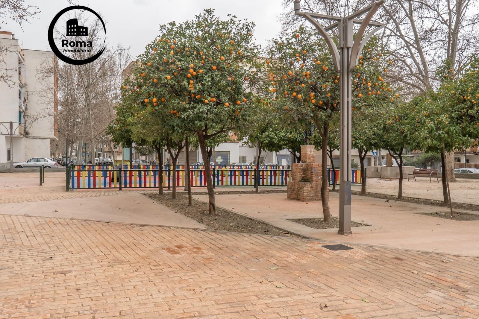 6 bedroom Townhouse for sale in Granada city - € 300,000 (Ref: 9677593)