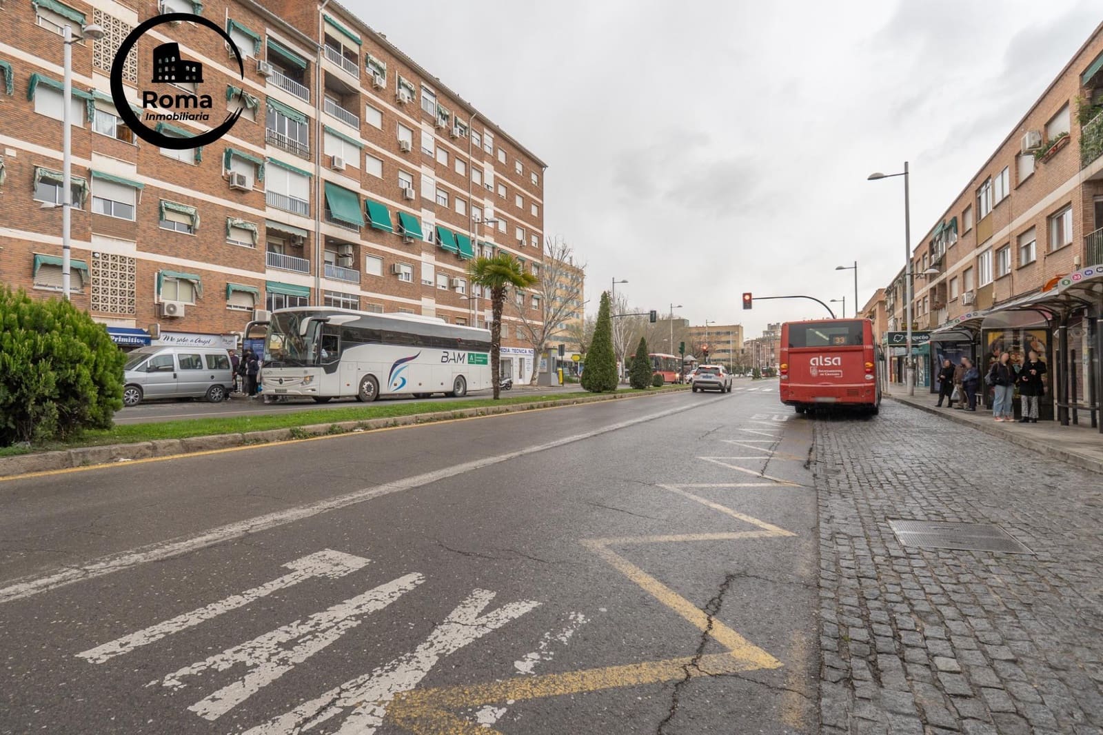 6 bedroom Townhouse for sale in Granada city - € 300,000 (Ref: 9677593)