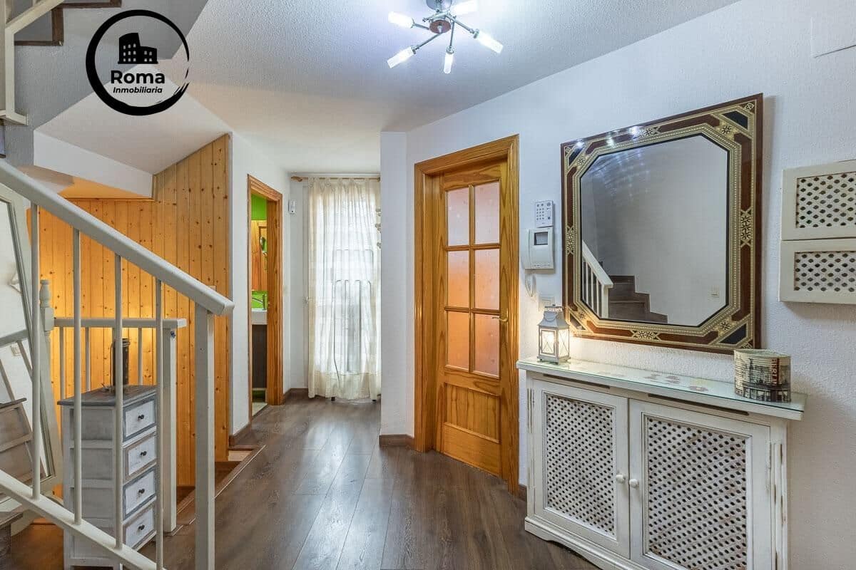 5 chambre Villa/Maison Mitoyenne à vendre à Ogijares avec garage - 339 000 € (Ref: 9679960)