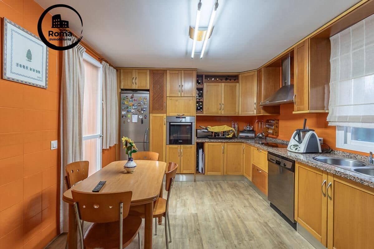 5 chambre Villa/Maison Mitoyenne à vendre à Ogijares avec garage - 339 000 € (Ref: 9679960)