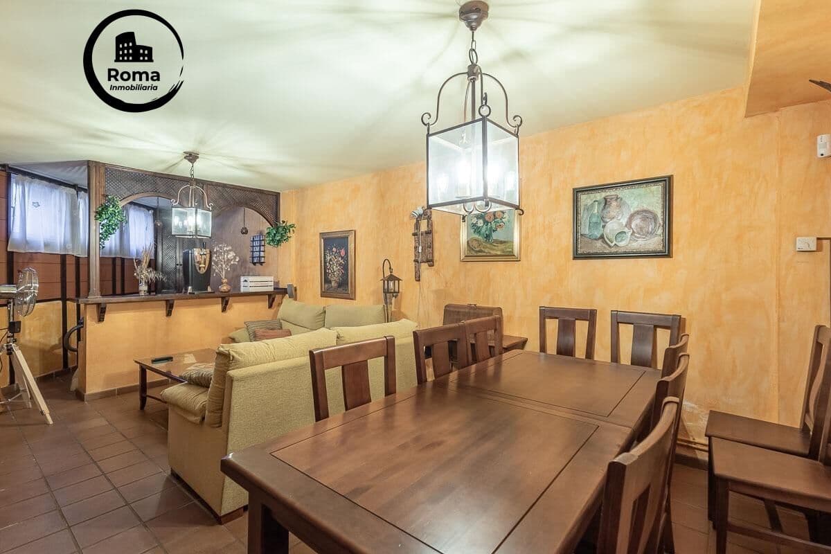 5 chambre Villa/Maison Mitoyenne à vendre à Ogijares avec garage - 339 000 € (Ref: 9679960)