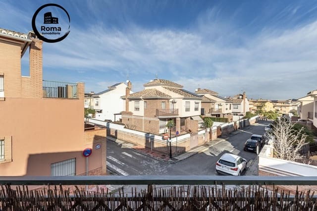 5 chambre Villa/Maison Mitoyenne à vendre à Ogíjares avec garage - 339 000 € (Ref: 9679960)