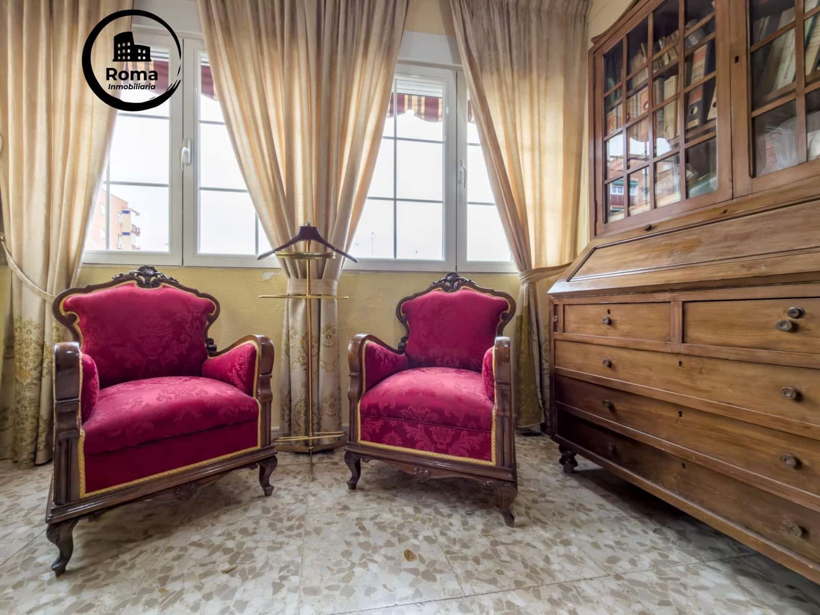 6 quarto Moradia Geminada para venda em Granada cidade com garagem - 595 000 € (Ref: 9684123)