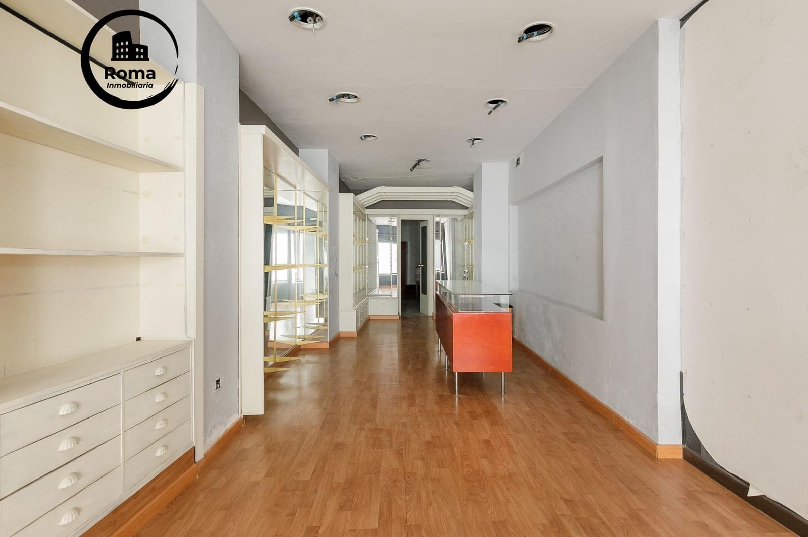 10 sypialnia Apartament na sprzedaż w Baza - 260 000 € (Ref: 9684124)