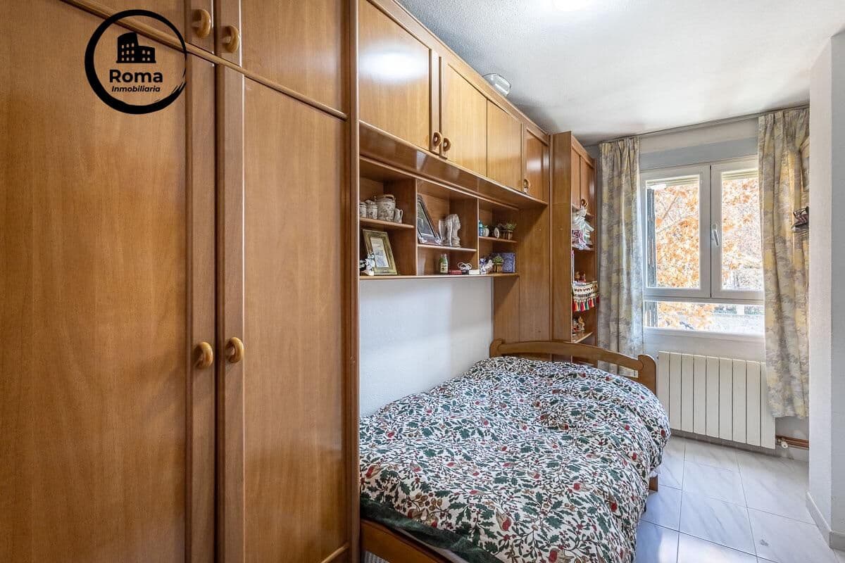 4 sovrum Lägenhet till salu i Granada stad med garage - 269 000 € (Ref: 9686571)
