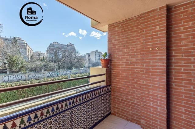 4 soveværelse Lejlighed til salg i Granada by med garage - € 269.000 (Ref: 9686571)