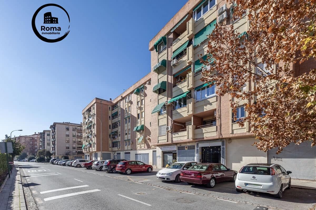4 sovrum Lägenhet till salu i Granada stad med garage - 269 000 € (Ref: 9686571)