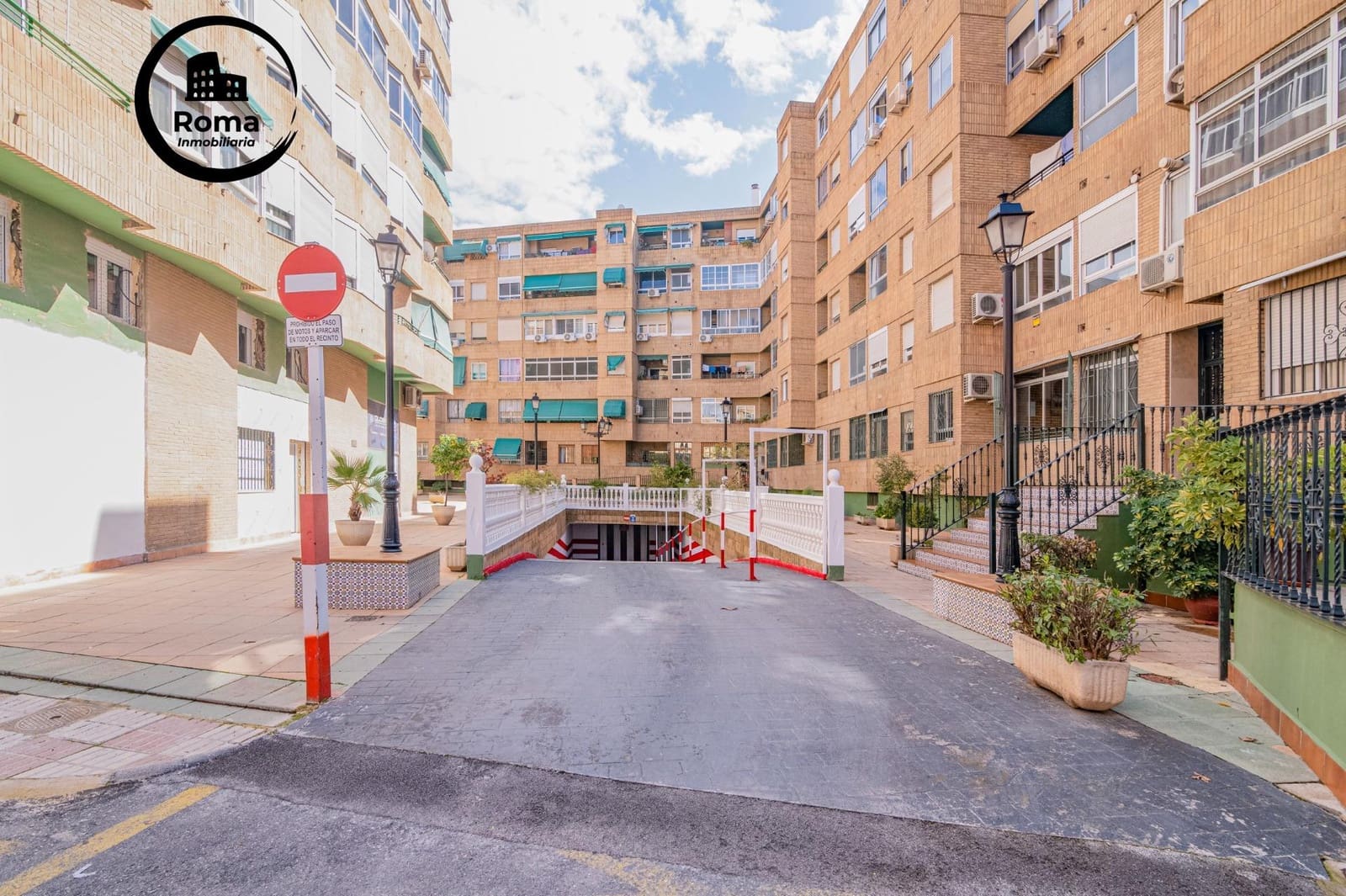 3 soveværelse Lejlighed til salg i Granada by med garage - € 265.000 (Ref: 9686573)