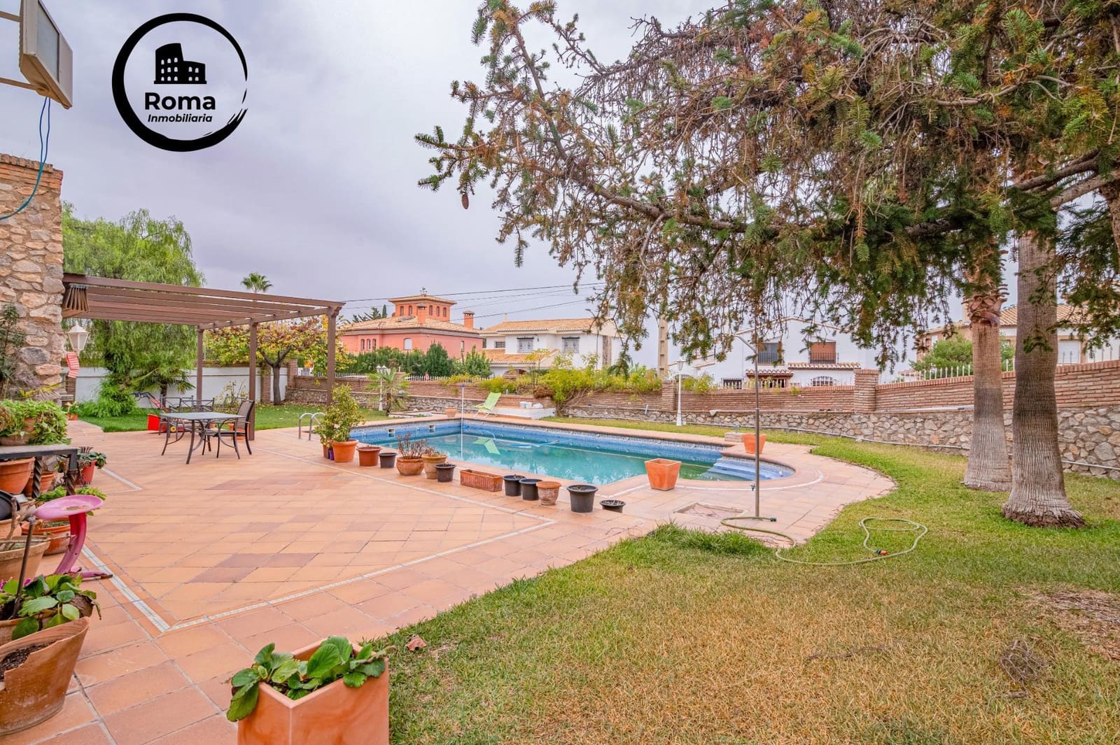 5 slaapkamer Villa te koop in La Zubia met zwembad garage - € 1.190.000 (Ref: 9686575)