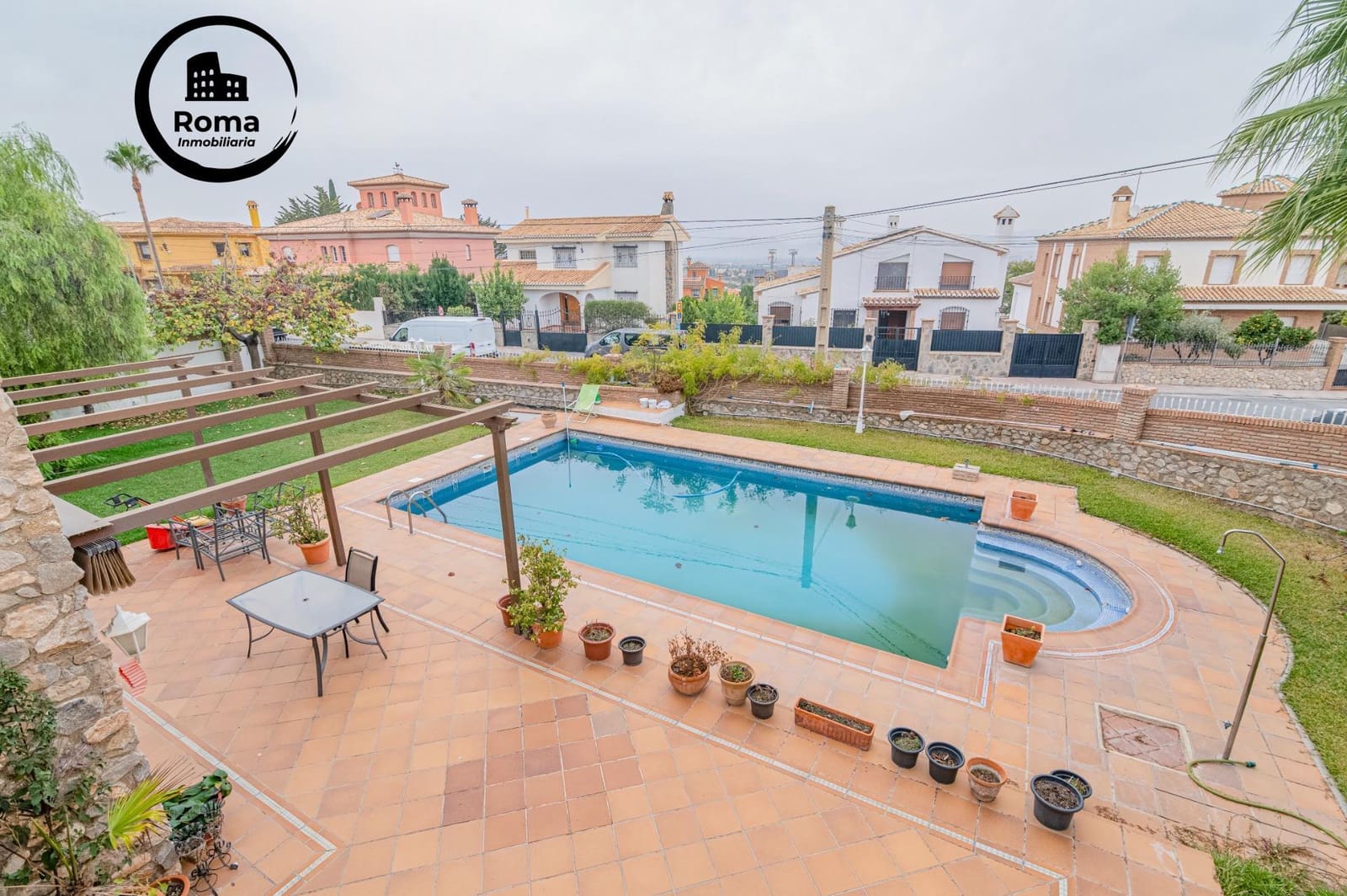 5 slaapkamer Villa te koop in La Zubia met zwembad garage - € 1.190.000 (Ref: 9686575)