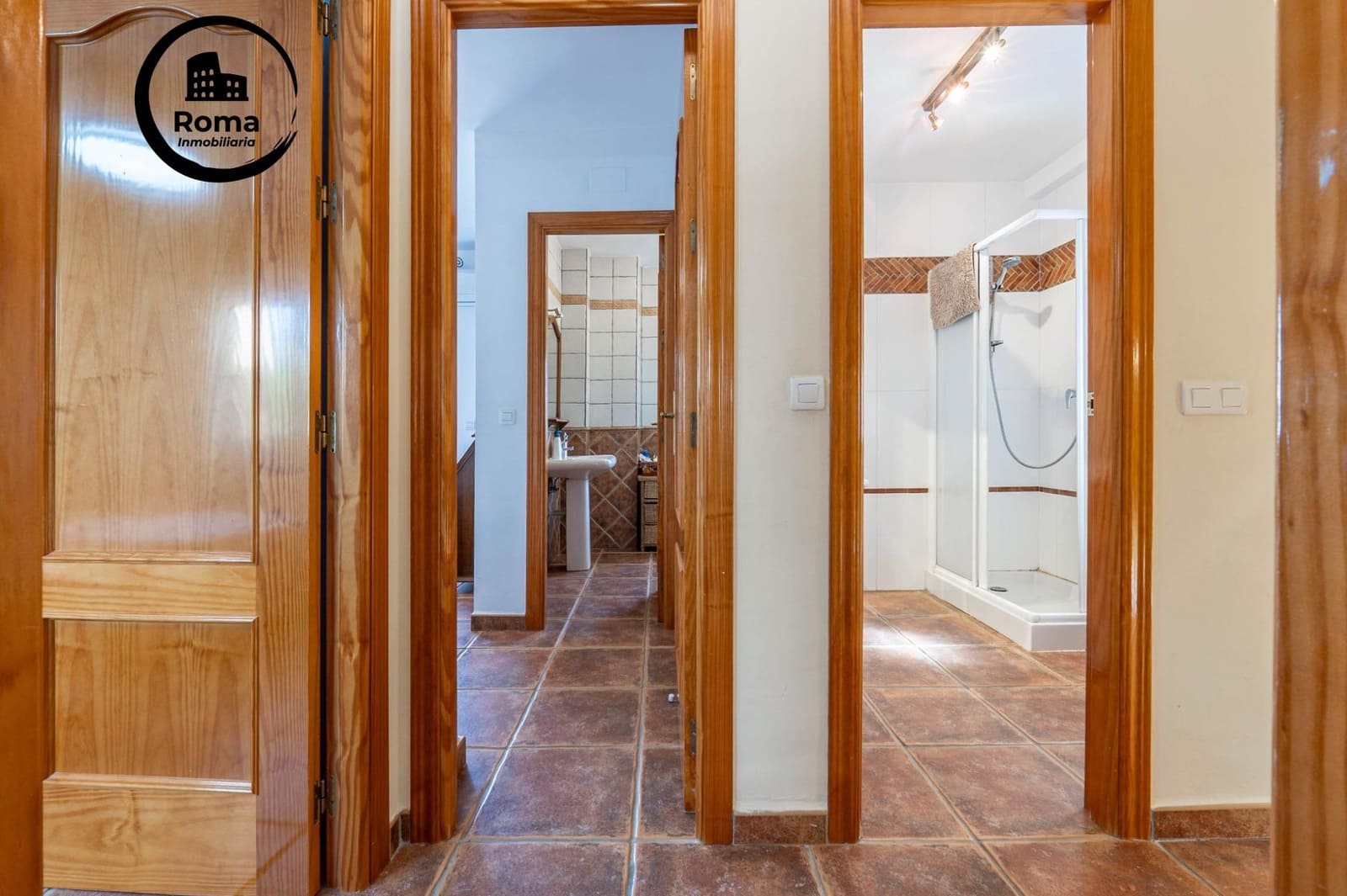 3 soveværelse Villa til salg i La Zubia med swimmingpool garage - € 350.000 (Ref: 9690904)