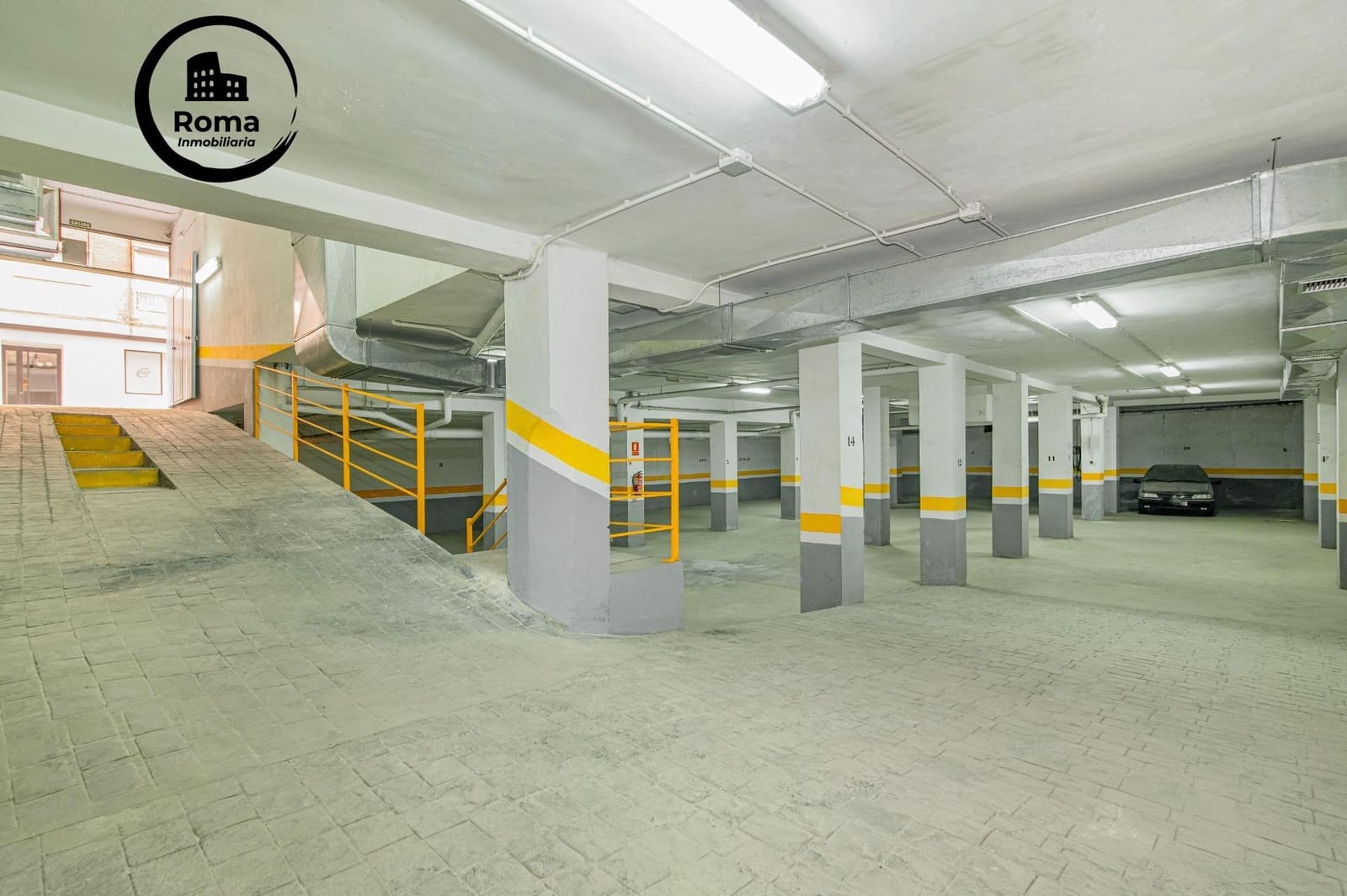 Virksomhed til salg i Granada by med garage - € 350.000 (Ref: 9690905)