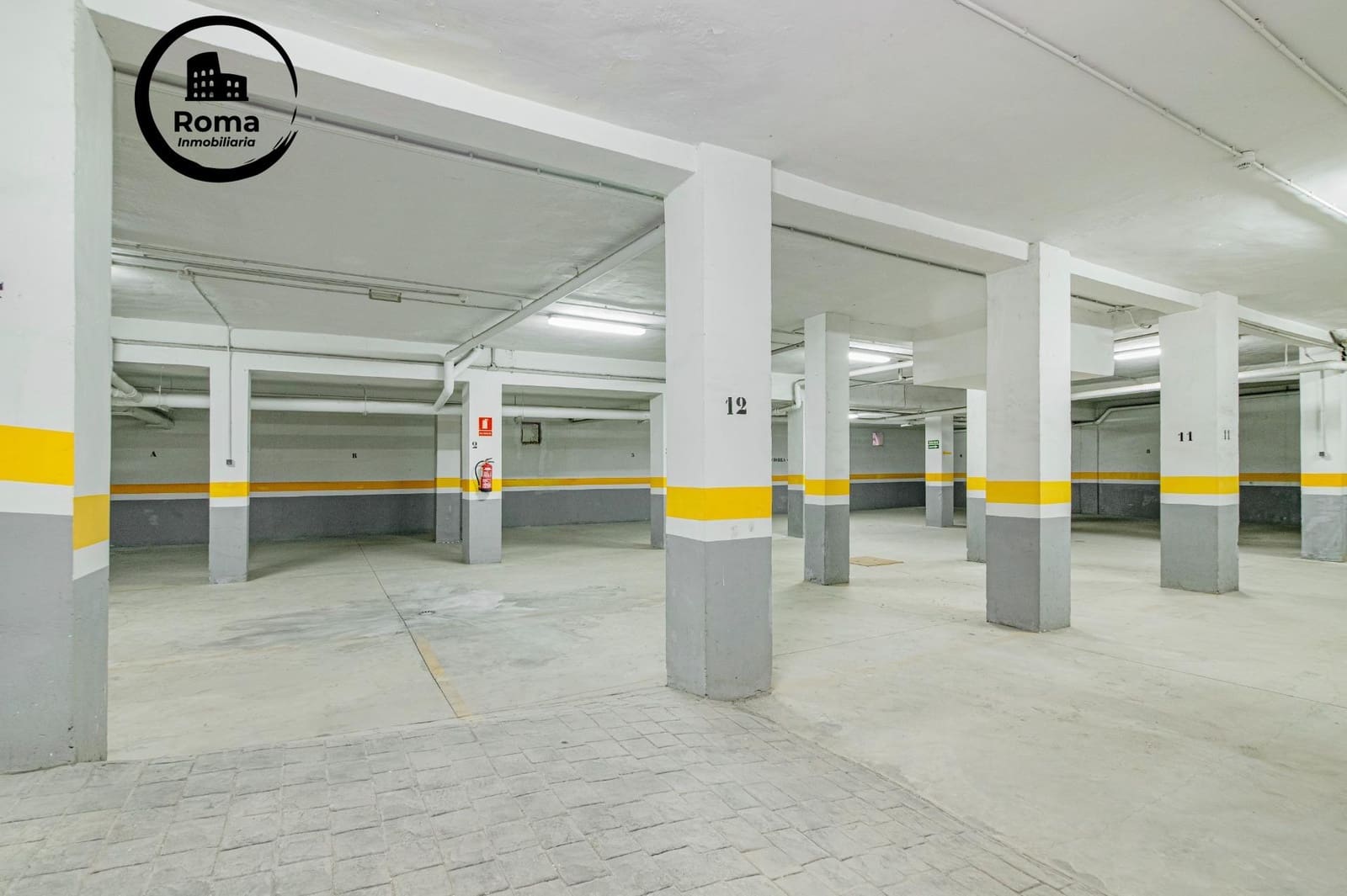 Virksomhed til salg i Granada by med garage - € 350.000 (Ref: 9690905)