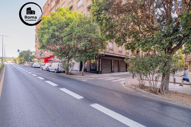 Virksomhed til salg i Camino de Ronda - Rosaleda, Granada by med garage - € 350.000 (Ref: 9690905)