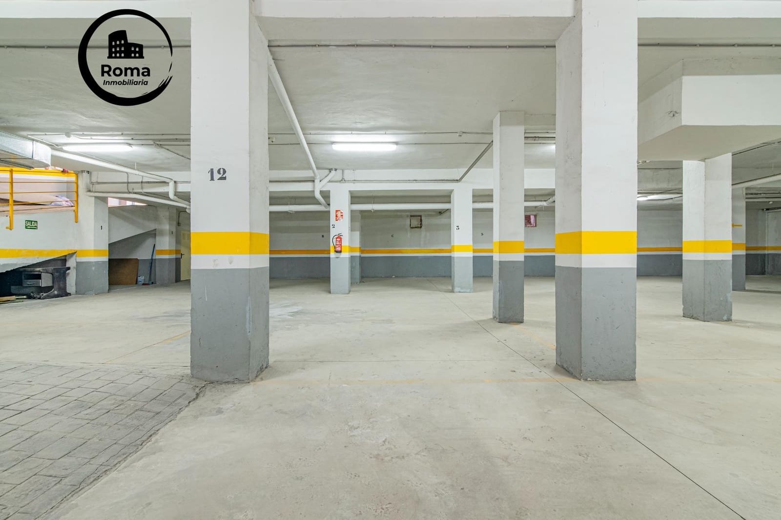 Virksomhed til salg i Granada by med garage - € 350.000 (Ref: 9690905)