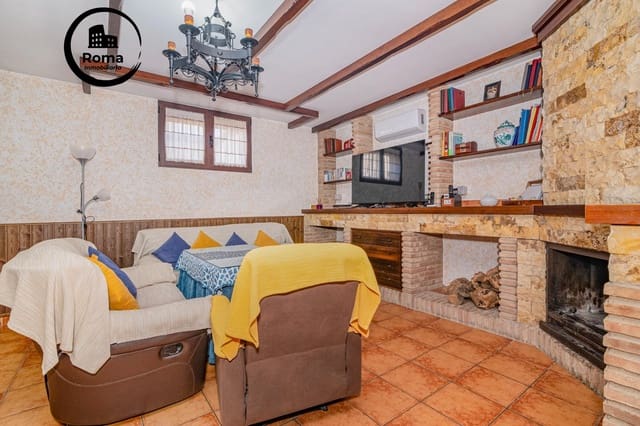 4 Zimmer Reihenhaus zu verkaufen in La Zubia mit Pool Garage - 370.000 € (Ref: 9690909)