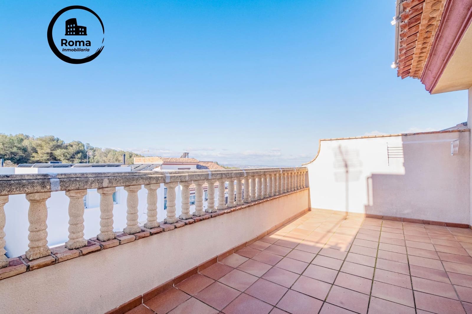 4 bedroom Terraced Villa for sale in La Zubia with pool garage - € 370,000 (Ref: 9690917)