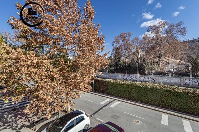 4 soveværelse Lejlighed til salg i Granada by med garage - € 269.000 (Ref: 9690921)