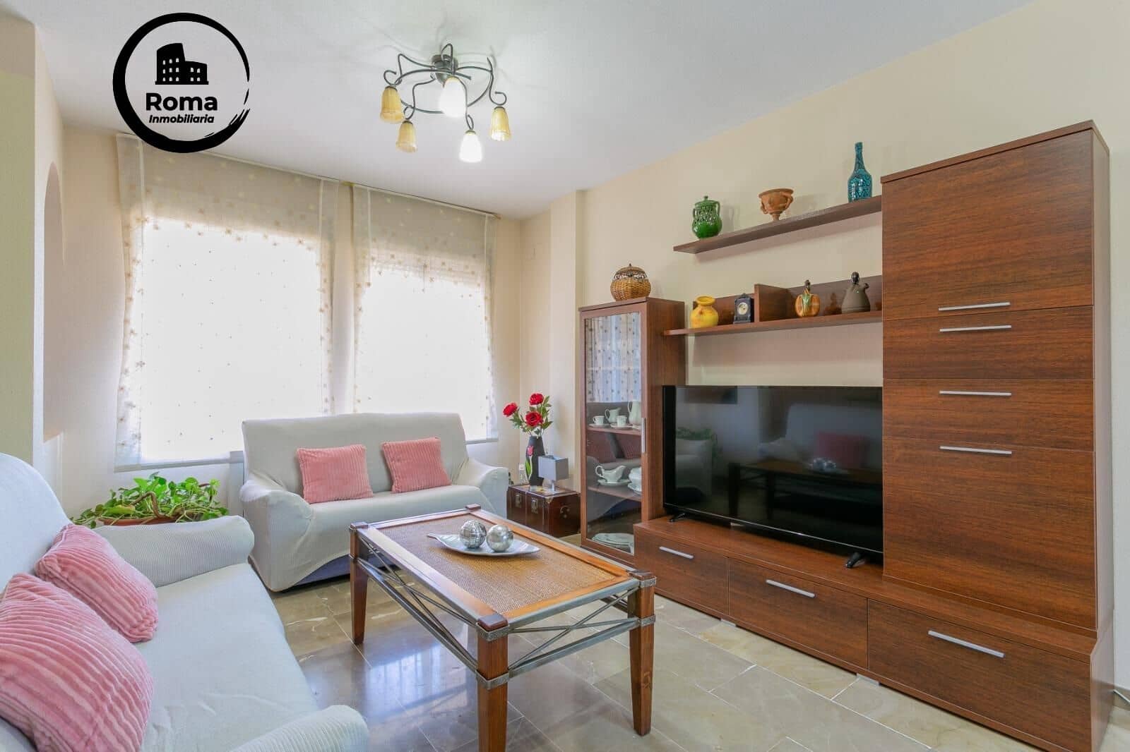 3 slaapkamer Rijtjeshuis te koop in Granada stad met garage - € 290.000 (Ref: 9690923)