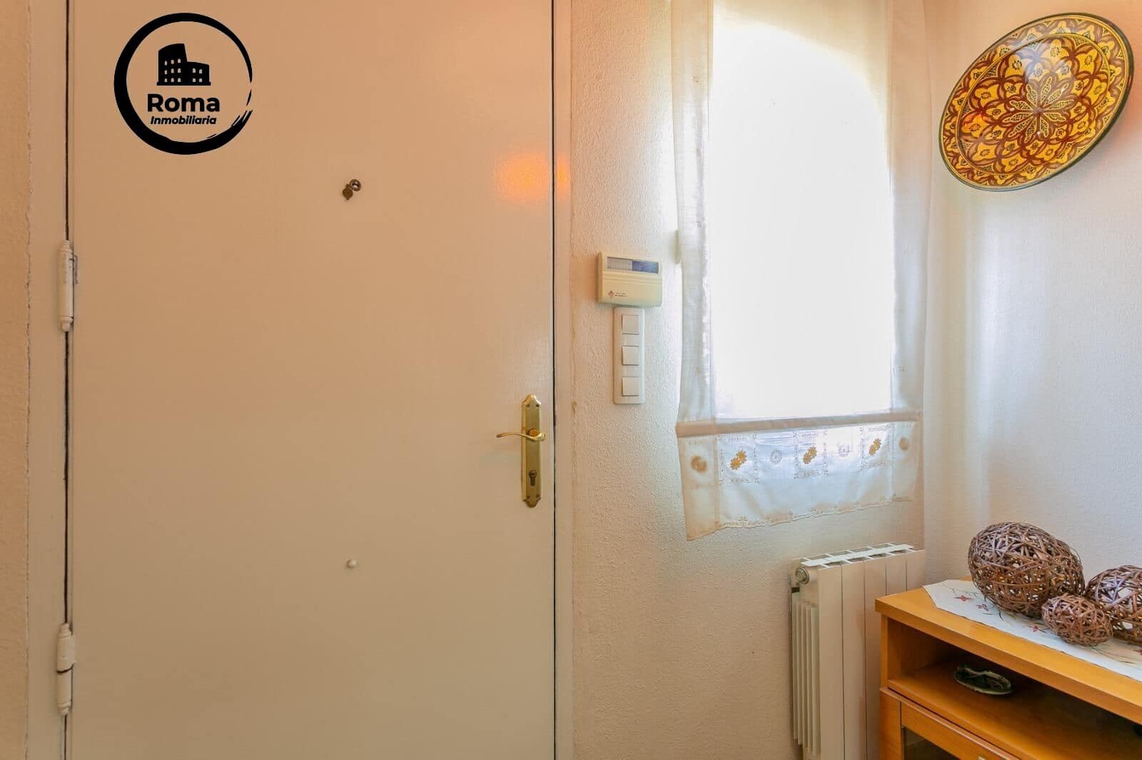 3 slaapkamer Rijtjeshuis te koop in Granada stad met garage - € 290.000 (Ref: 9690923)