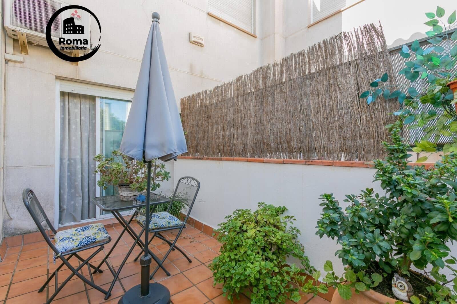 3 slaapkamer Rijtjeshuis te koop in Granada stad met garage - € 290.000 (Ref: 9690923)