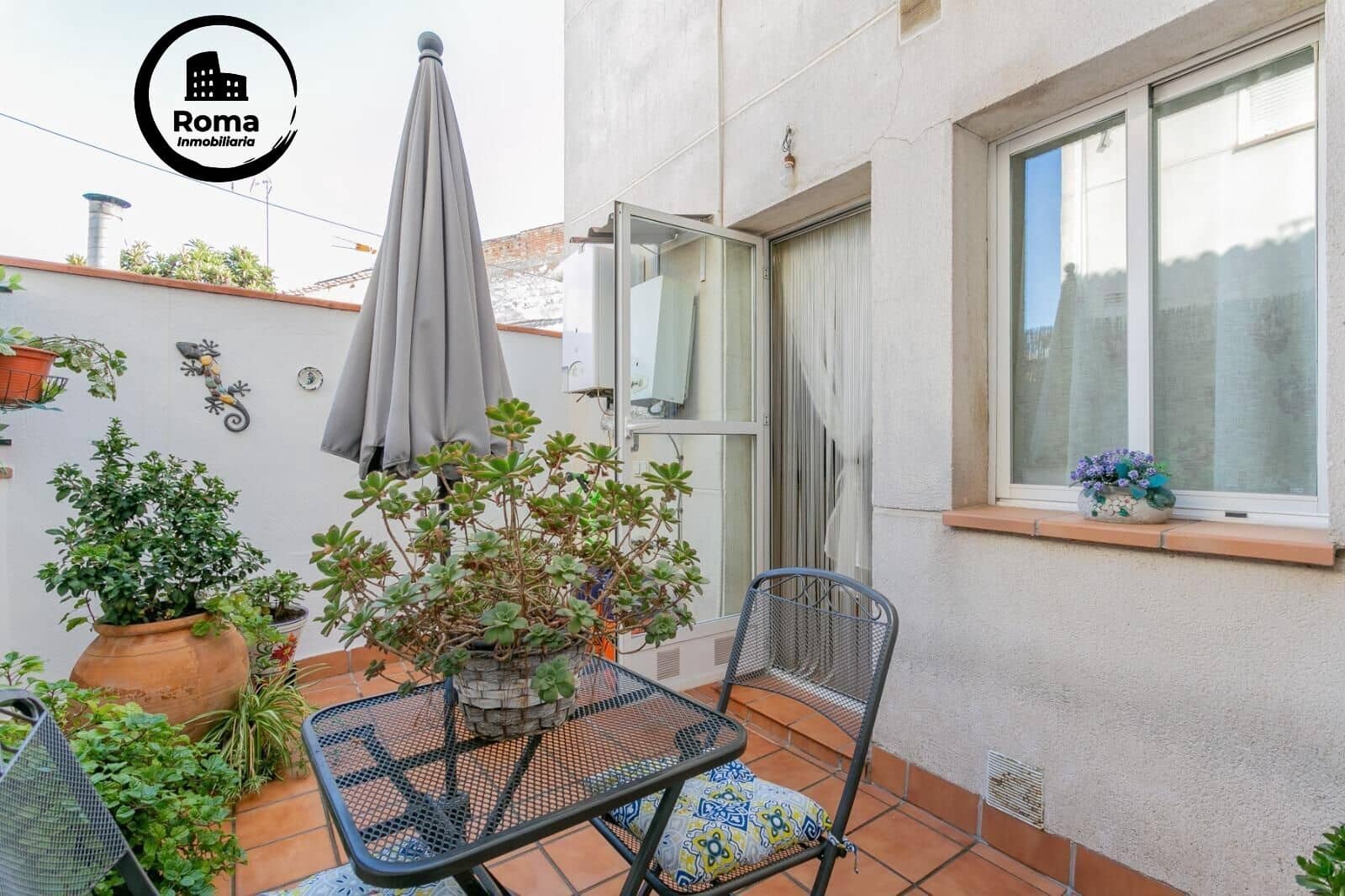 3 slaapkamer Rijtjeshuis te koop in Granada stad met garage - € 290.000 (Ref: 9690923)