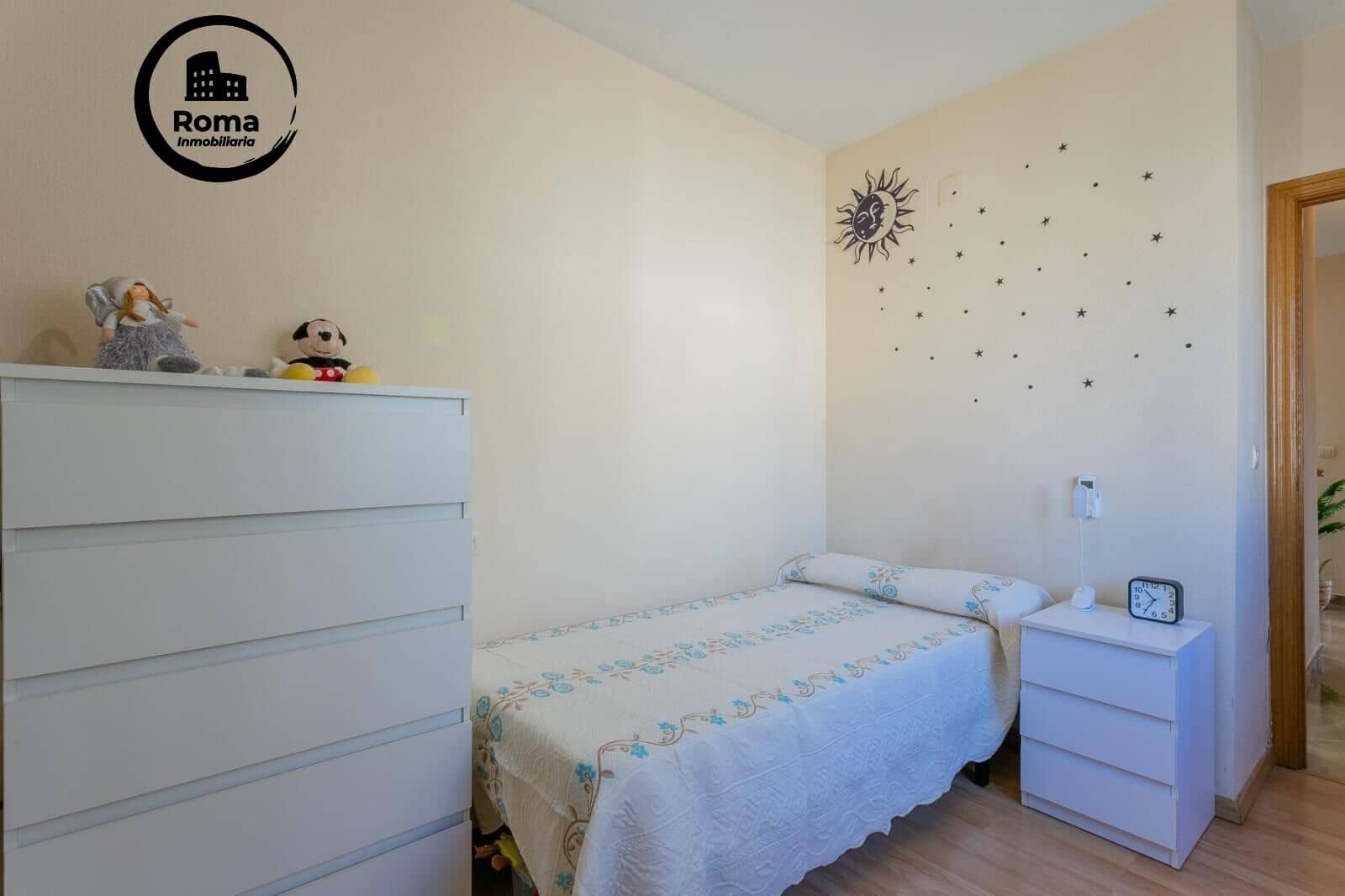 3 slaapkamer Rijtjeshuis te koop in Granada stad met garage - € 290.000 (Ref: 9690923)