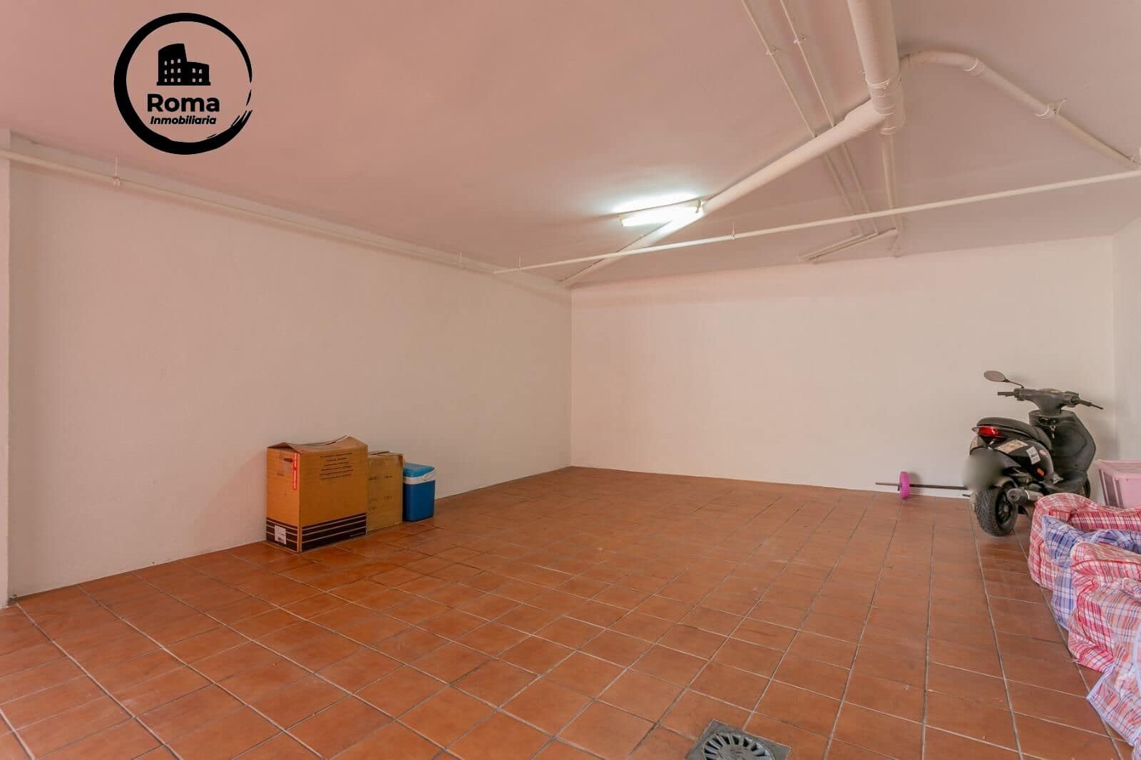 3 slaapkamer Rijtjeshuis te koop in Granada stad met garage - € 290.000 (Ref: 9690923)
