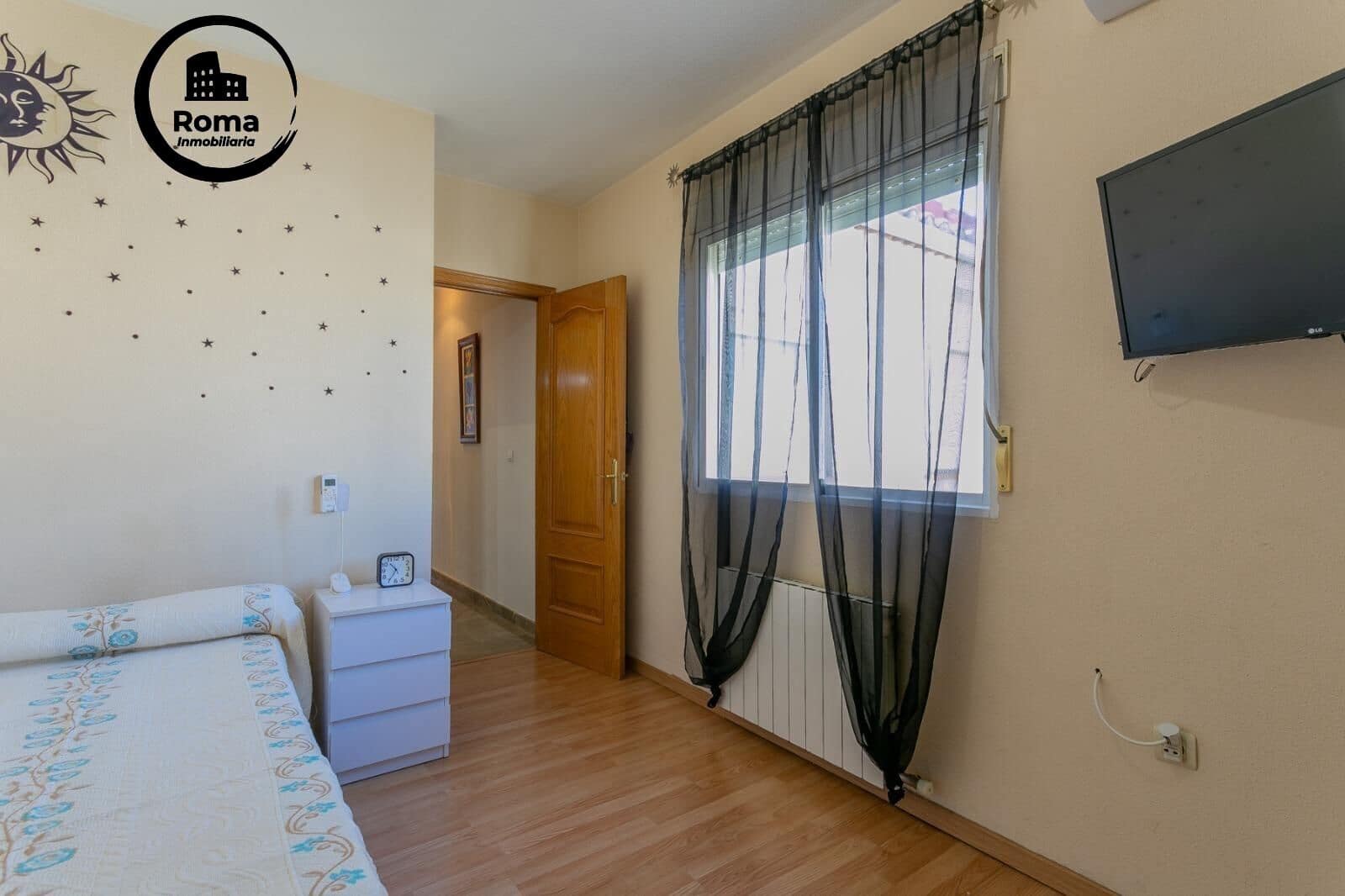 3 slaapkamer Rijtjeshuis te koop in Granada stad met garage - € 290.000 (Ref: 9690923)