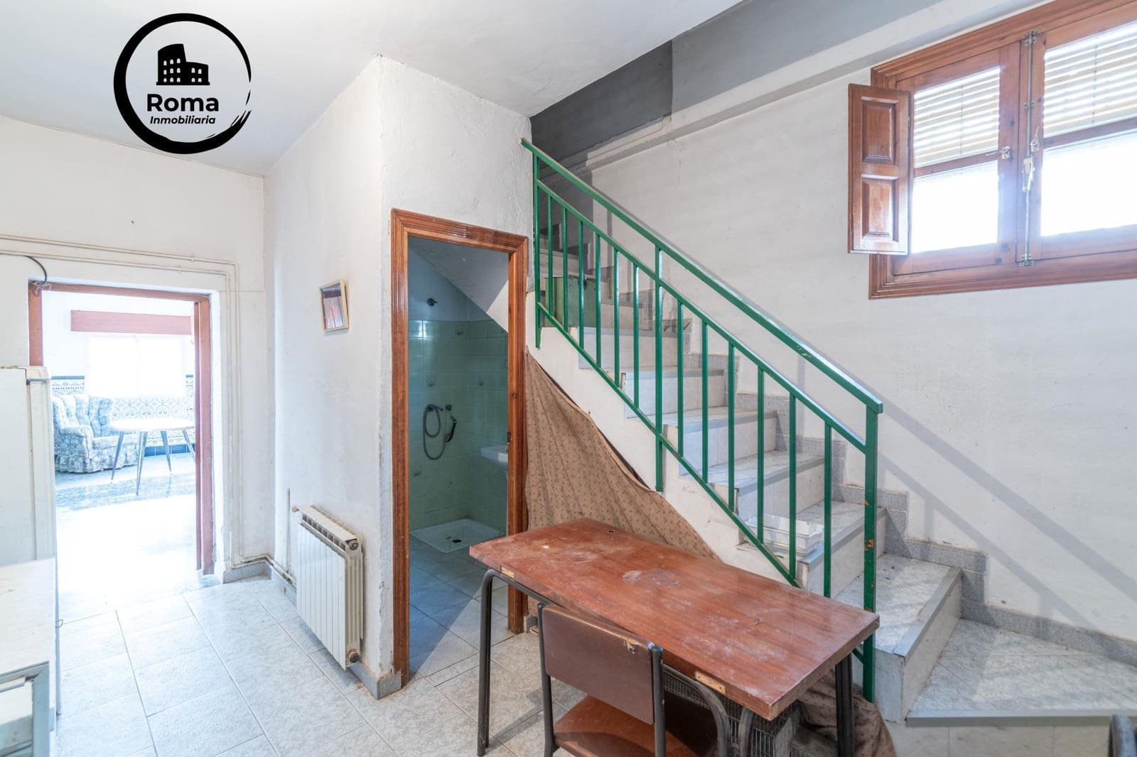 8 slaapkamer Villa te koop in Ambroz - € 290.000 (Ref: 9690927)