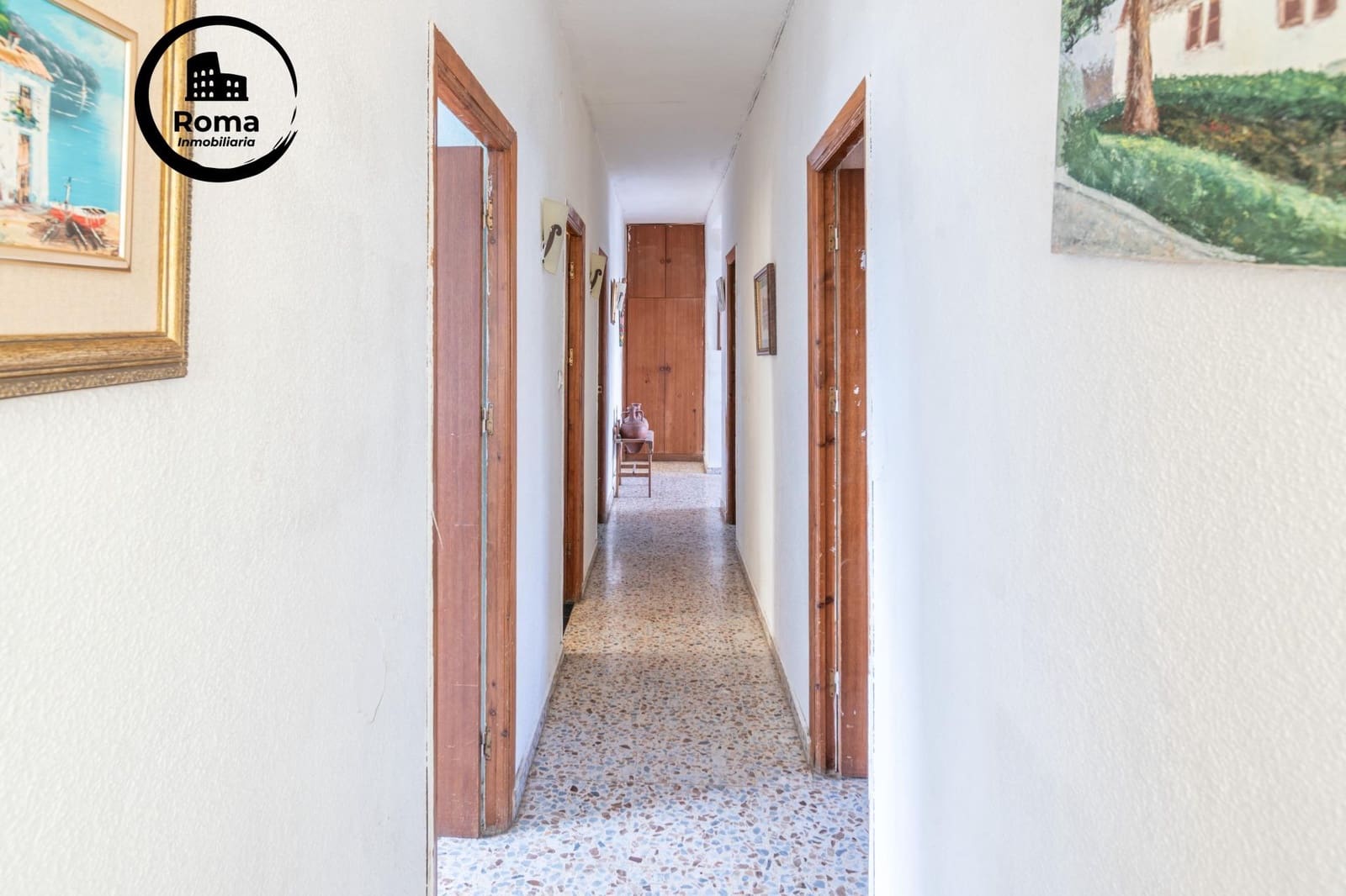 8 slaapkamer Villa te koop in Ambroz - € 290.000 (Ref: 9690927)