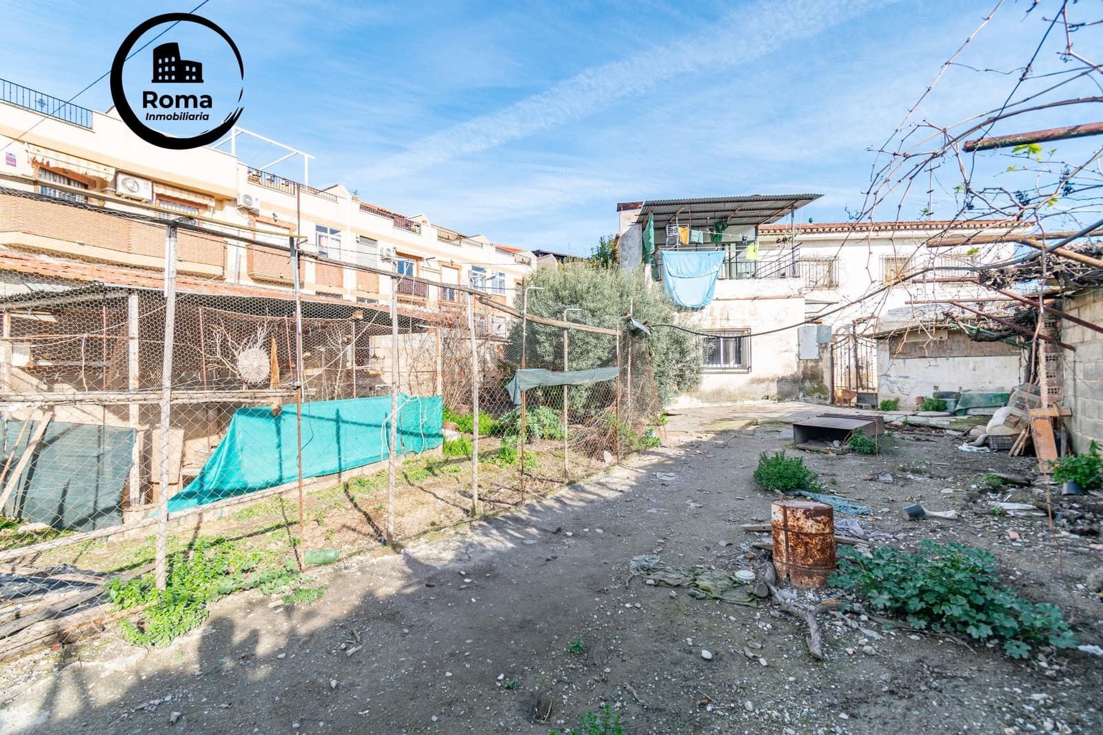 8 slaapkamer Villa te koop in Ambroz - € 290.000 (Ref: 9690927)